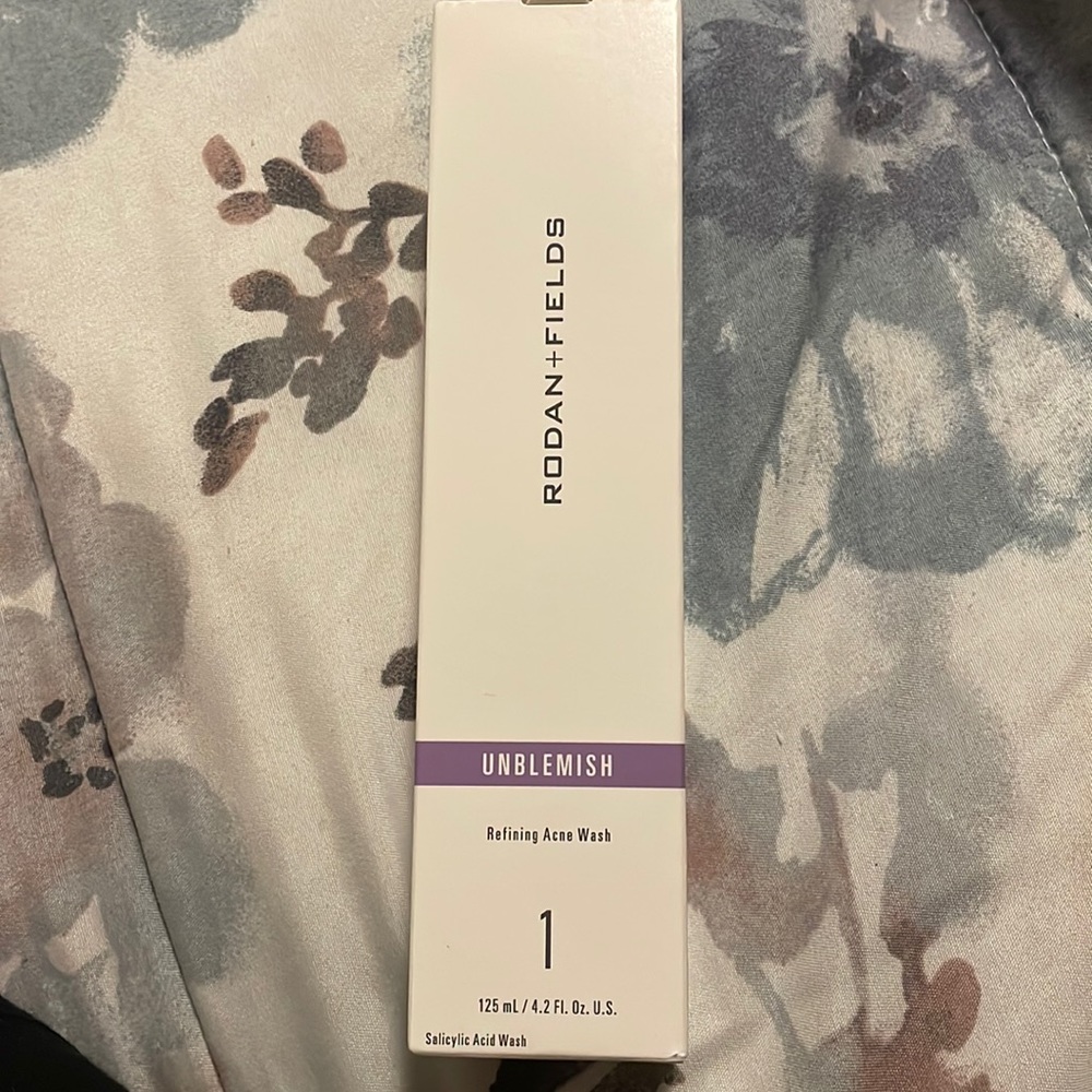 Rodan & Fields Unblemish Acne Wash